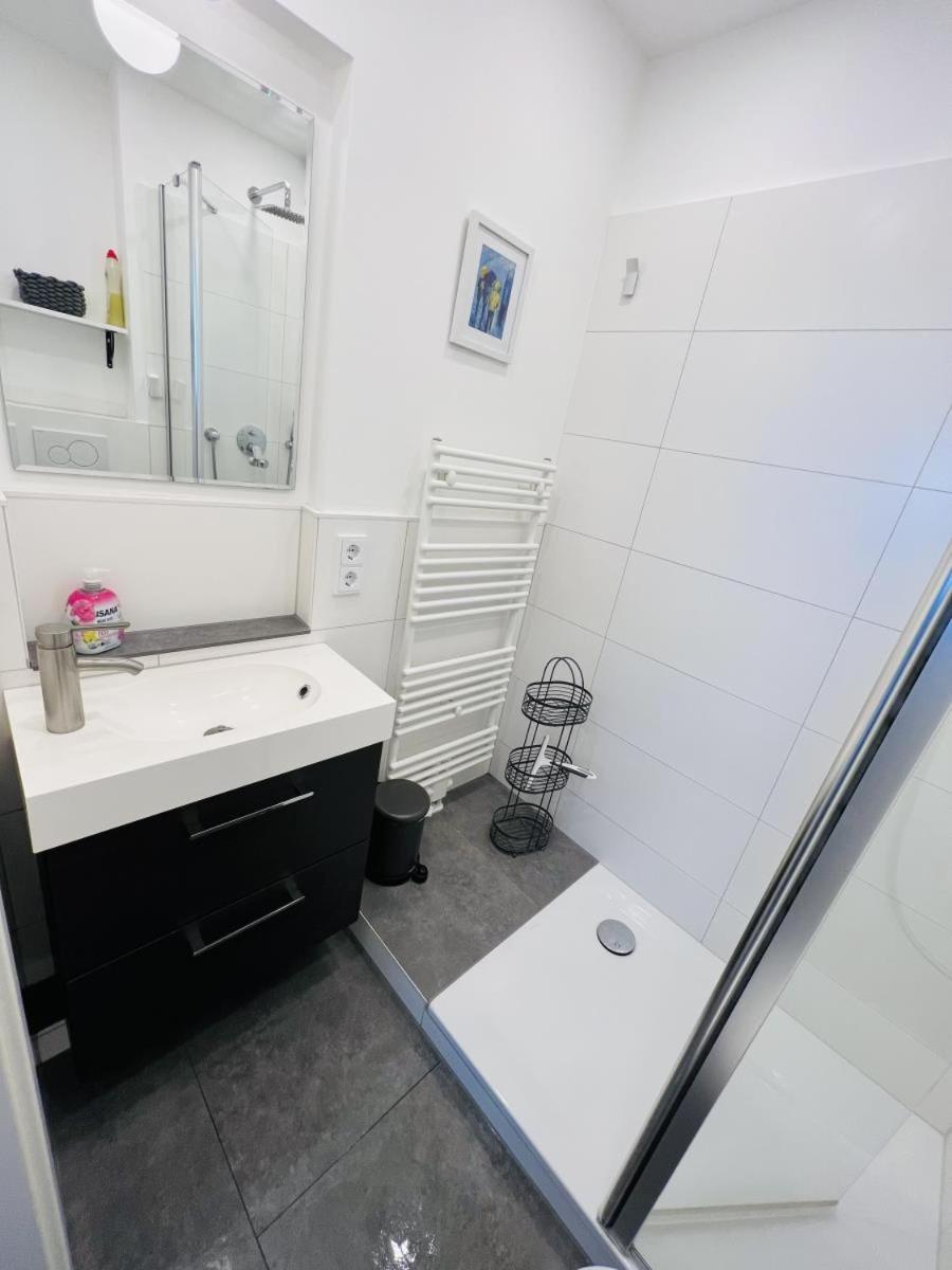 Kleines Strandhus شاربوتس المظهر الخارجي الصورة
